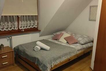 مبيت وإفطار Pokoje Dębowa