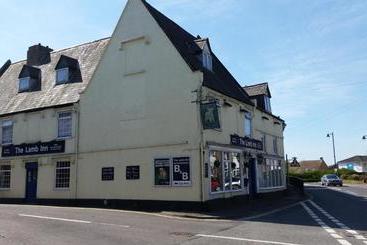 هتل Lamb Inn Ringwood Limited
