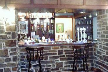 هتل The Hollybrook Country Inn