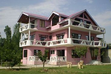 بنسيون Shalimar Enclave