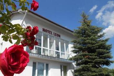 فندق صغير Leon