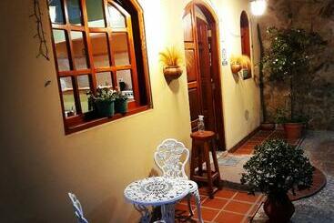 הוסטל El Molino Hostal