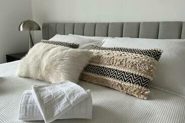 פנסיון Uralla Studio   South Coast   Private Guest Suite