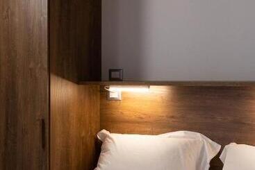 מלון דירות Residence Villa Brioschi