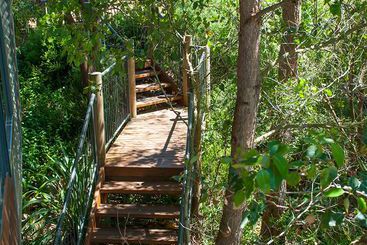 تختخواب و صبحانه Hideaway Haven