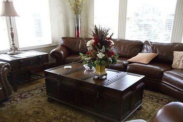 تختخواب و صبحانه The Branson House