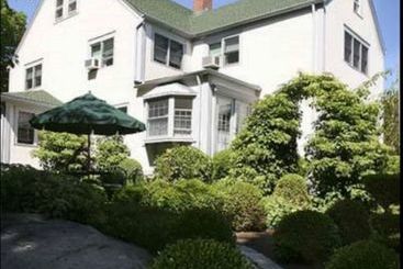 مبيت وإفطار Tidewater Inn