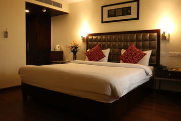 هتل Anand Regency