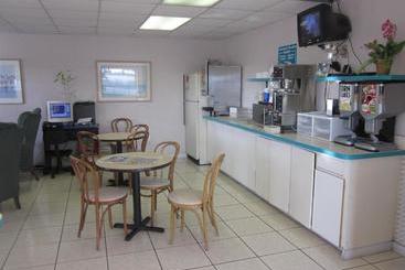 مُتل Westmont Inn  Lakeland