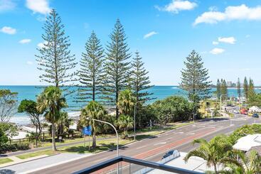 Windward Apartments