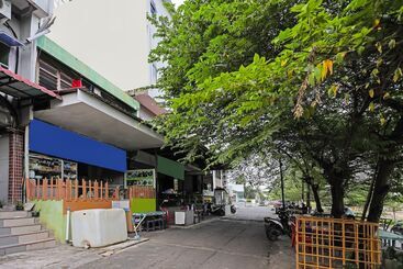 호텔 Spot On 92092 Wisma Nilam Sari Syariah