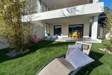 هتل آپارتمان Domaine De Pacciolello Porticcio