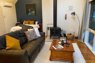 Bed and Breakfast Two Truffles Cottage Accommodation