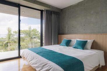 هتل آپارتمان Bosco Yomitan Resort Condminium