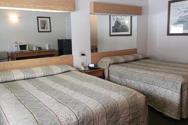 فندق على الطريق Calabogie Motor Inn