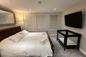 Harper Luxe Serviced Apartments Dunstable