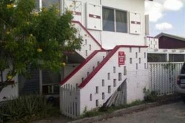 تختخواب و صبحانه Hillcrest Guest House