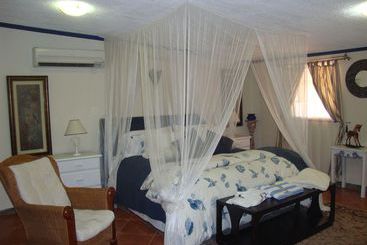 Club Arias Bed & Breakfast