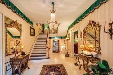 Melange Bed And Breakfast