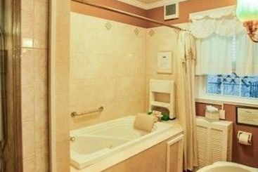 Melange Bed And Breakfast