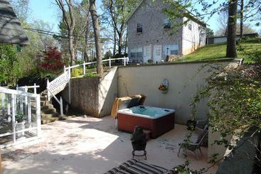 The Queen Anne House Bed And Breakfast