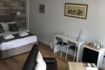 فندق صغير Hamilton Arms Suites