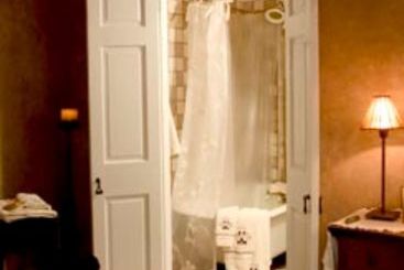 تختخواب و صبحانه Maison Lavigne
