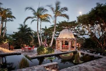 هتل Golden Rock Nevis