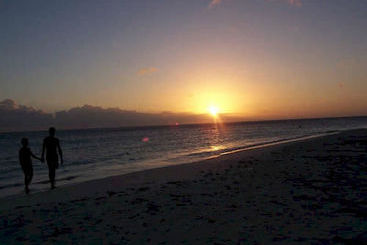 هتل Island Beach Comber