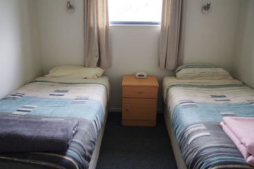 Linkwater Motel And Backpackers