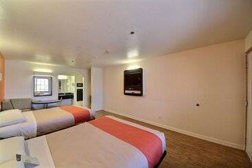 Motel 6edinburg, Tx
