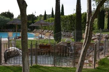 هتل Villa Terme Di Caldana B&b