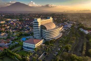Aston Cirebon Hotel And Convention Center