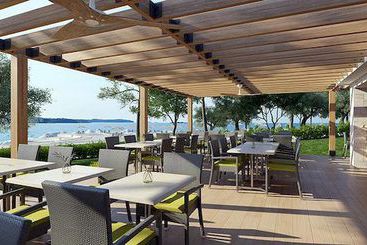 هتل Valamar Isabella Miramare