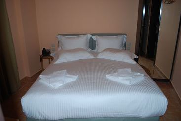 Отель White Lotus Luxury Accommodation