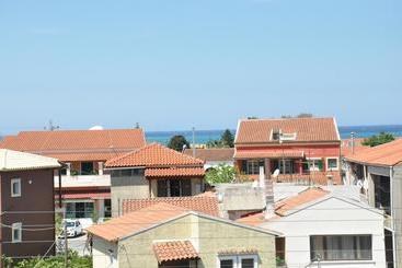 هتل Koskinas Apartments