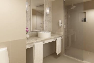 استراحتگاه ROC Casa del Mar