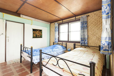 پانسیون Lha's Place