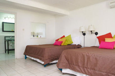 هتل Castle Comfort Lodge