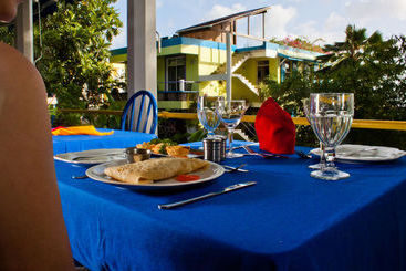 فندق Castle Comfort Lodge