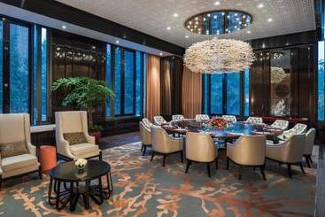 هتل The Grand Mansion, A Luxury Collection