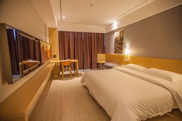 هتل Ibis Leshan City Center