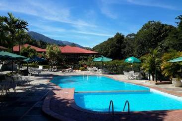هتل روستایی Jarabacoa River Club & Resort