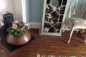 تختخواب و صبحانه Arngrove Bed&Breakfast