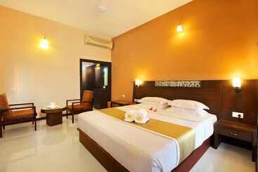 בית מלון כפרי Leisure Vacations Goldfield Lake Resort