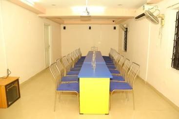 هتل Vayo Tristar Regency