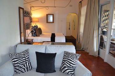 پانسیون Armadale Boutique Hotel & Villas
