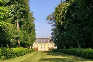צימר Château Du Boschet Chambre De La Marquise