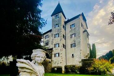 膳宿费 Schloss Süßenstein