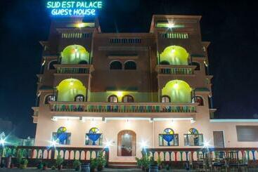 بنسيون Sud Est Palace